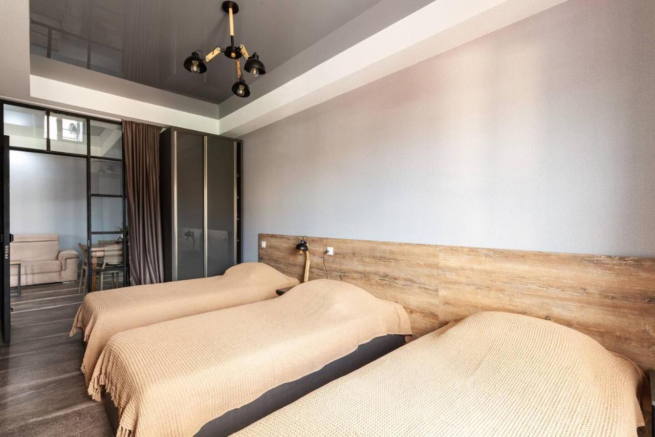 Veli Group Apartment In Old City Kutaisi Esterno foto